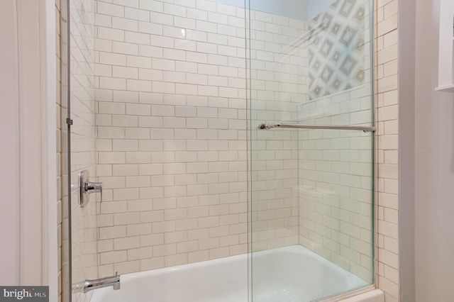 2526 E ALBERT ST, Philadelphia, PA 19125