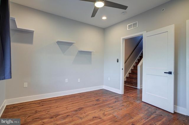 2526 E ALBERT ST, Philadelphia, PA 19125