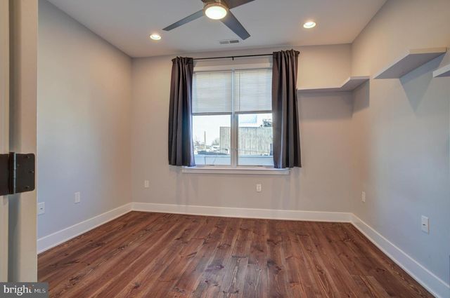 2526 E ALBERT ST, Philadelphia, PA 19125