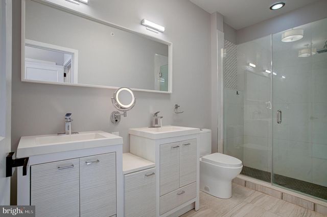 2526 E ALBERT ST, Philadelphia, PA 19125