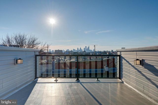 2526 E ALBERT ST, Philadelphia, PA 19125