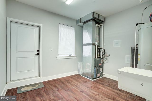 2526 E ALBERT ST, Philadelphia, PA 19125