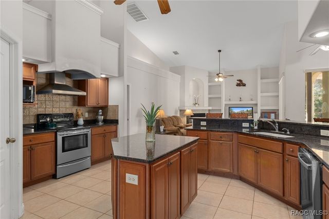 6052 N Pueblo Terrace, Beverly Hills, FL 34465