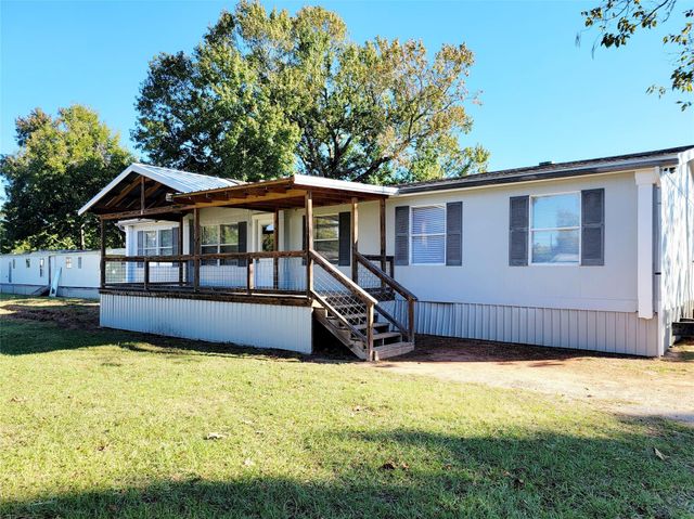 305 Paddock 7, Willis, TX 77378