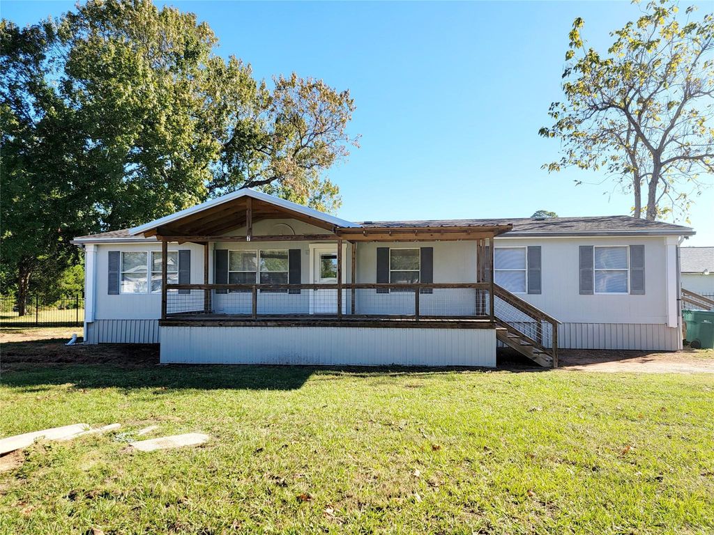 305 Paddock 7, Willis, TX 77378