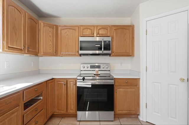 4700 Apollo Court NW, Albuquerque, NM 87120