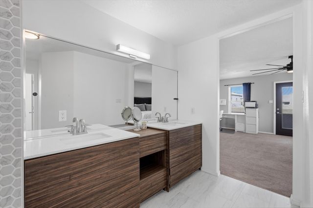 4700 Apollo Court NW, Albuquerque, NM 87120