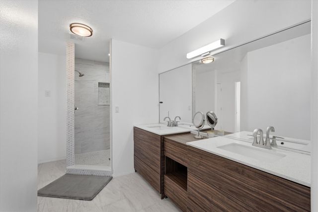 4700 Apollo Court NW, Albuquerque, NM 87120