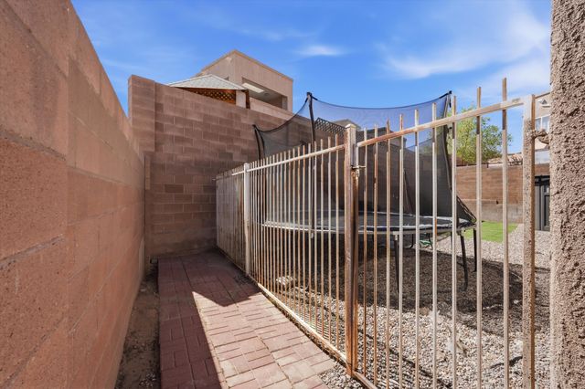 4700 Apollo Court NW, Albuquerque, NM 87120