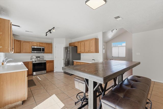 4700 Apollo Court NW, Albuquerque, NM 87120