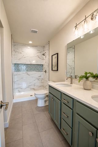 10235 Concord Drive S, Horace, ND 58047