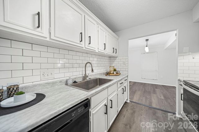 5026 Sardis Road, Charlotte, NC 28270