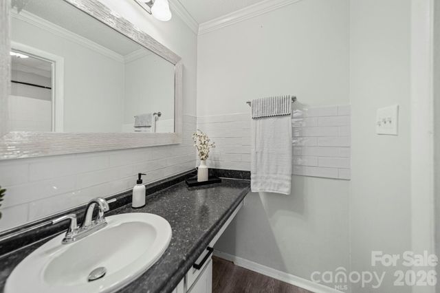 5026 Sardis Road, Charlotte, NC 28270