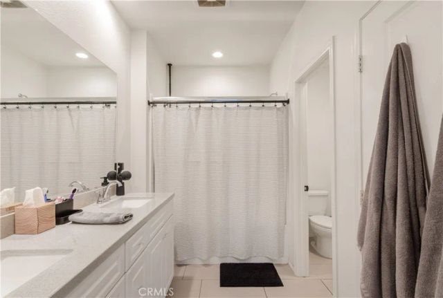 2818 E Berry Loop Privado 77, Ontario, CA 91761