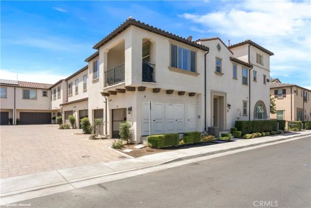 2818 E Berry Loop Privado 77, Ontario, CA 91761