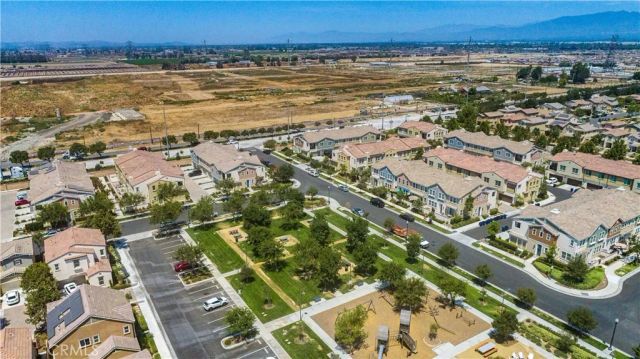 2818 E Berry Loop Privado 77, Ontario, CA 91761