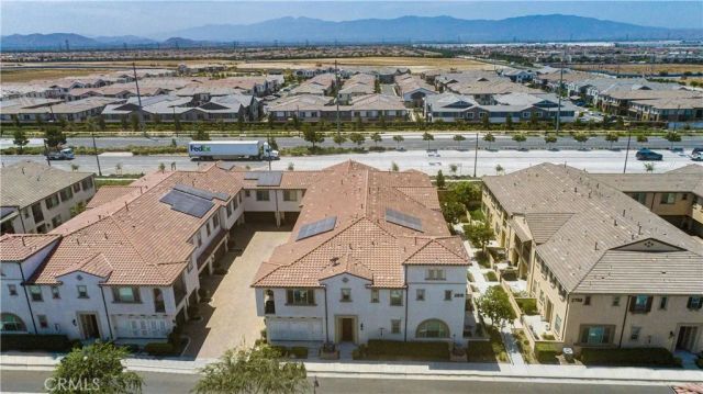 2818 E Berry Loop Privado 77, Ontario, CA 91761