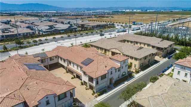 2818 E Berry Loop Privado 77, Ontario, CA 91761