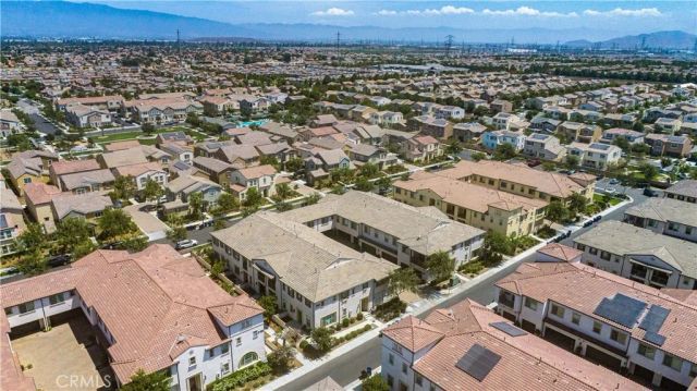 2818 E Berry Loop Privado 77, Ontario, CA 91761