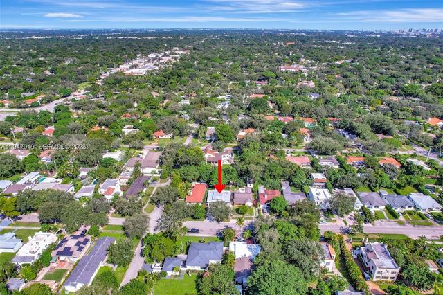 311 NE 90th St, El Portal, FL 33138