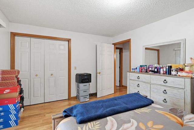 222 Edendale St, Springfield, MA 01104