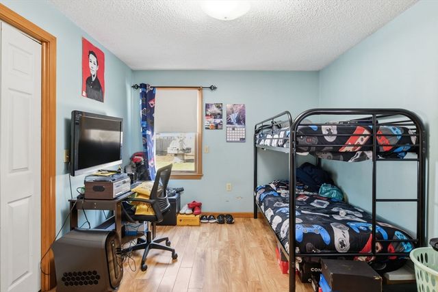 222 Edendale St, Springfield, MA 01104