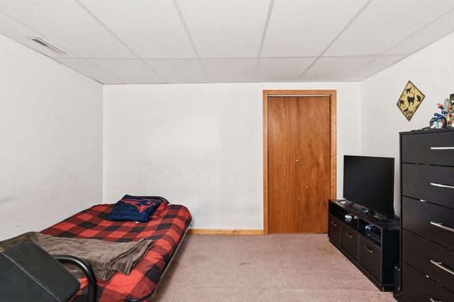 222 Edendale St, Springfield, MA 01104