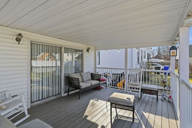 222 Edendale St, Springfield, MA 01104