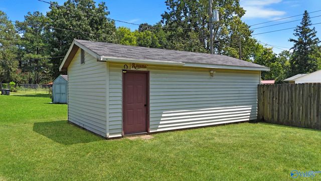 519 SW Carolyn Street, Decatur, AL 35601