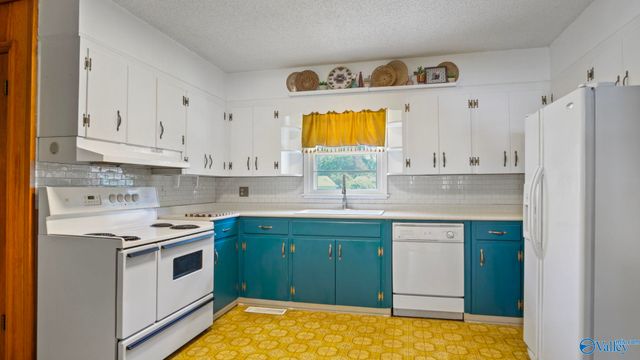 519 SW Carolyn Street, Decatur, AL 35601