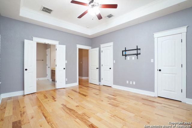 404 E COURTLAND PL, San Antonio, TX 78212