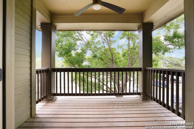 404 E COURTLAND PL, San Antonio, TX 78212