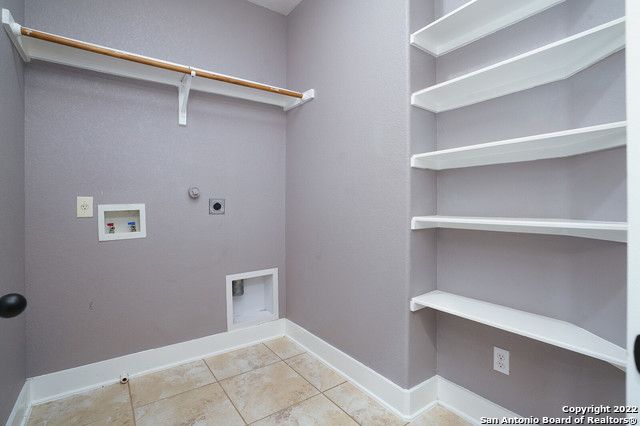 404 E COURTLAND PL, San Antonio, TX 78212