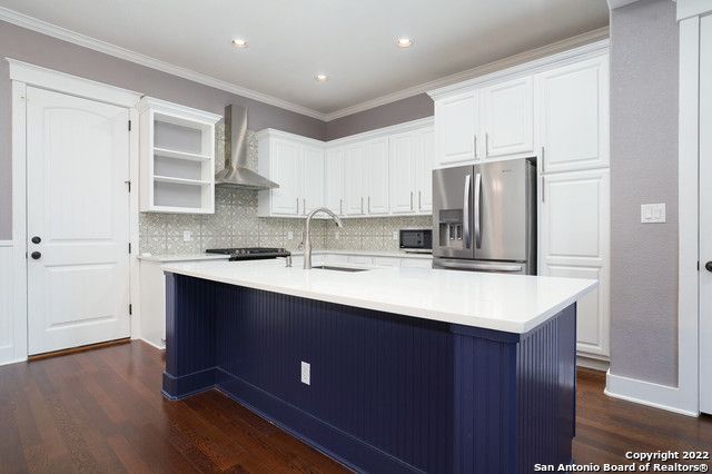 404 E COURTLAND PL, San Antonio, TX 78212