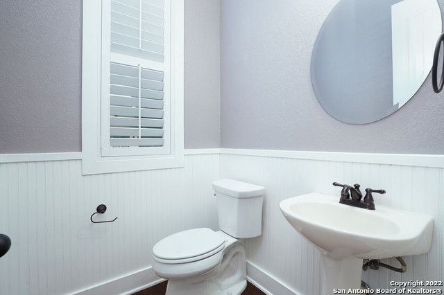 404 E COURTLAND PL, San Antonio, TX 78212