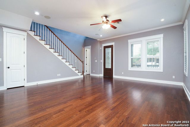 404 E COURTLAND PL, San Antonio, TX 78212