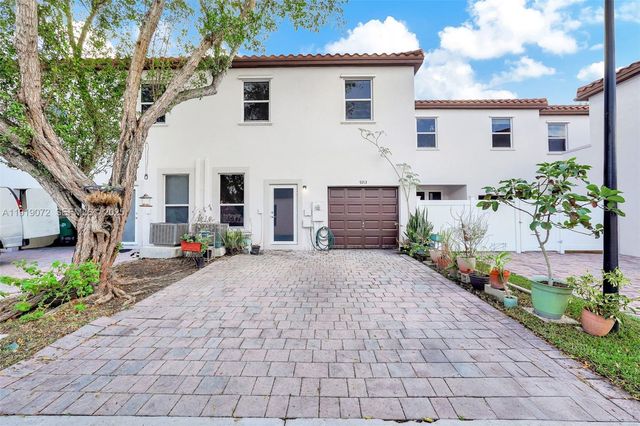 9213 SW 170th Ave, Miami, FL 33196