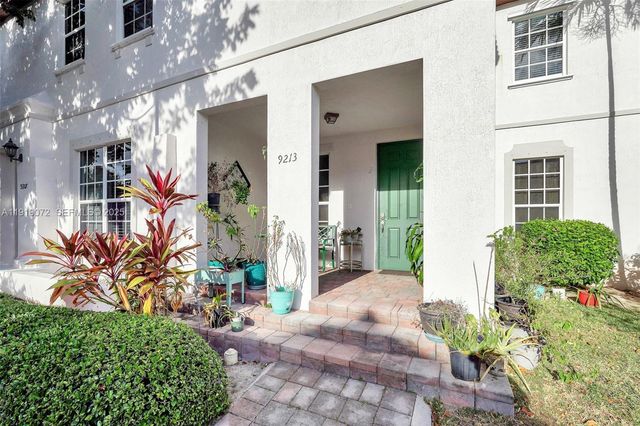 9213 SW 170th Ave, Miami, FL 33196