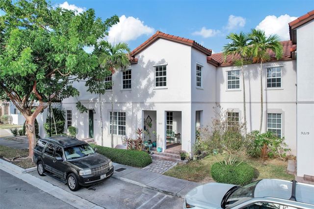 9213 SW 170th Ave, Miami, FL 33196