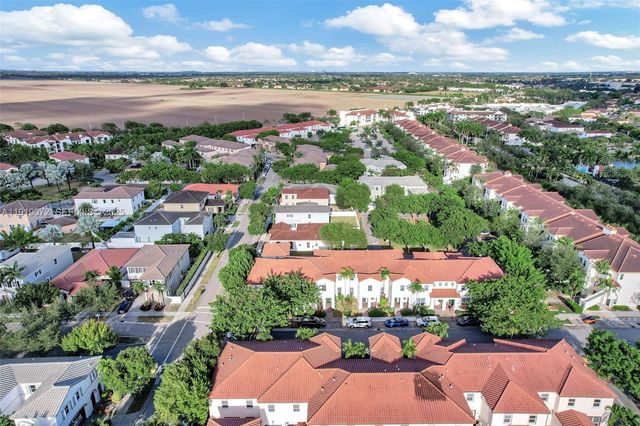 9213 SW 170th Ave, Miami, FL 33196