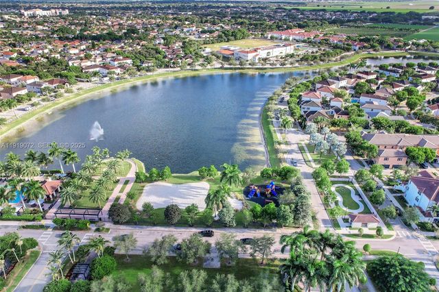 9213 SW 170th Ave, Miami, FL 33196