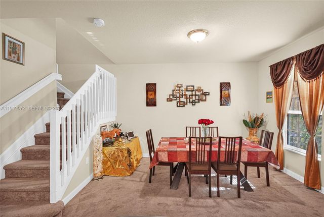 9213 SW 170th Ave, Miami, FL 33196