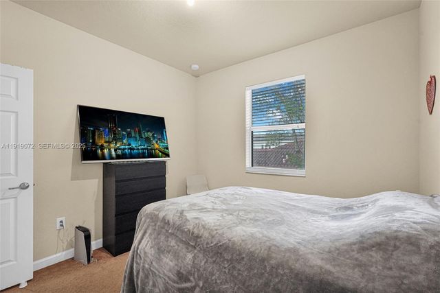 9213 SW 170th Ave, Miami, FL 33196