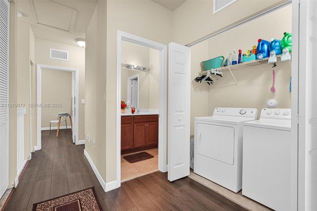 9213 SW 170th Ave, Miami, FL 33196