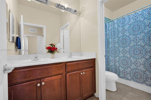 9213 SW 170th Ave, Miami, FL 33196