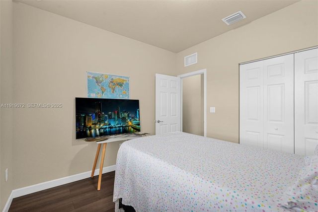 9213 SW 170th Ave, Miami, FL 33196