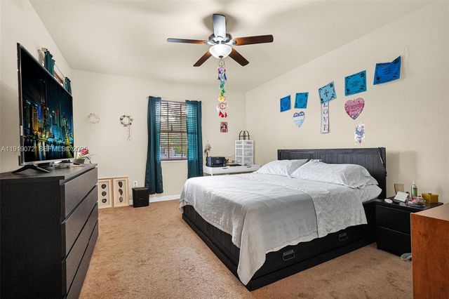 9213 SW 170th Ave, Miami, FL 33196