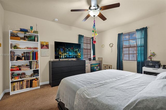 9213 SW 170th Ave, Miami, FL 33196