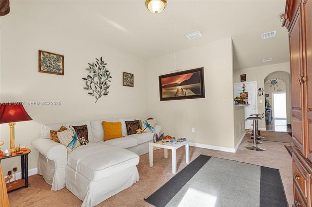 9213 SW 170th Ave, Miami, FL 33196