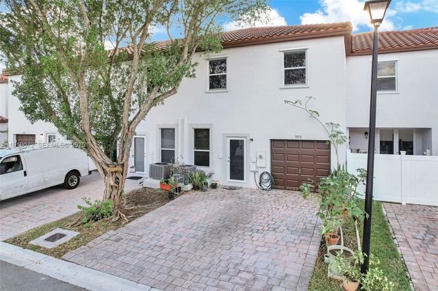 9213 SW 170th Ave, Miami, FL 33196